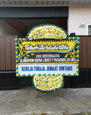 Papan Bunga Duka di Talise Valangguni